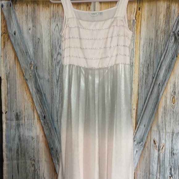 YIGU'E - Picture 1 of 12